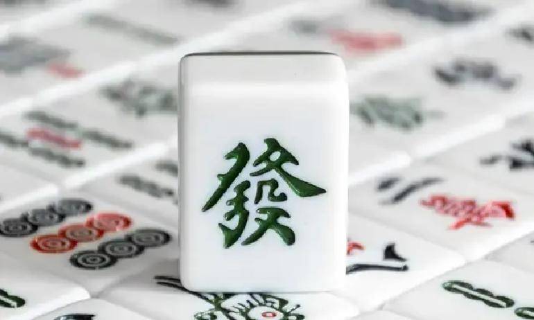 打麻将总输？换座位稳赢打法，巧用技巧轻松反败为胜！
