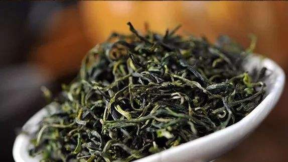 双扣游戏抠底技巧解析，得分翻倍的关键一招